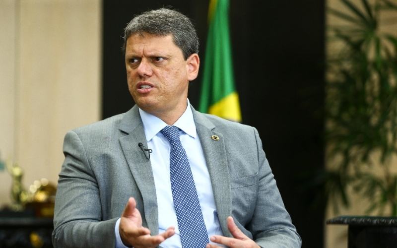 Tarcísio de Freitas, governador de São Paulo, passará por procedimento médico