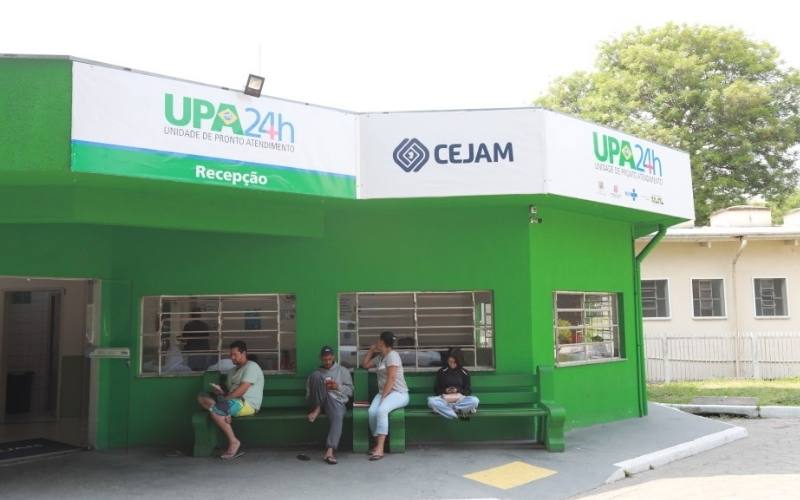 Falta de acessibilidade gera reclamação na UPA do Alto da Ponte, em São José. Acompanhante relata que única opção de banheiro adaptado fica fora da área de atendimento médico da unidade