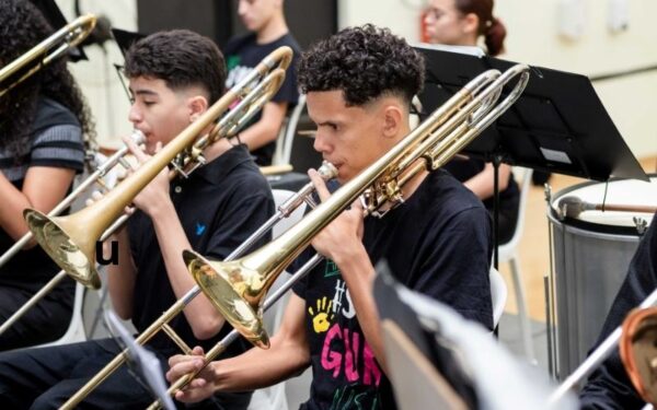 GURI oferece mais de 1.500 vagas gratuitas para cursos de música em São José dos Campos e região