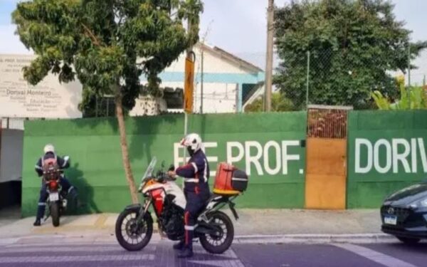 Briga entre alunas termina com adolescente esfaqueada em escola estadual de São José