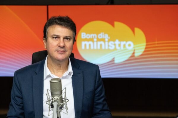 Discussões tomaram conta do país sobre as formas apropriadas de combater a adultização de crianças e adolescentes e de protegê-las nas redes sociais