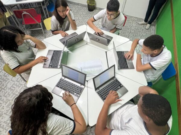 A Fundhas (Fundação Hélio Augusto de Souza) está com inscrições abertas para seleção de professores substitutos por tempo determinado. O processo seletivo é realizado por meio do Instituto Aplicativa.