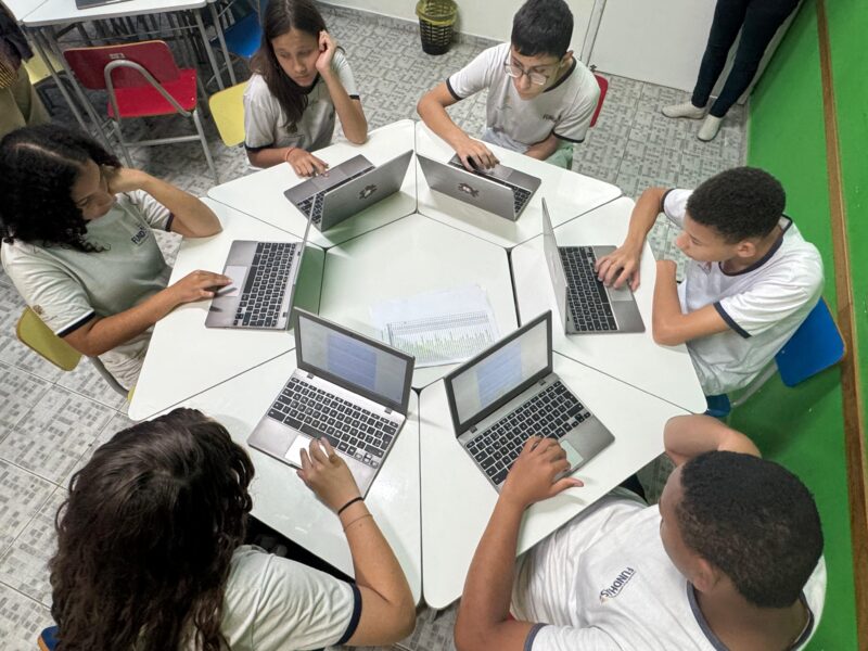 A Fundhas (Fundação Hélio Augusto de Souza) está com inscrições abertas para seleção de professores substitutos por tempo determinado. O processo seletivo é realizado por meio do Instituto Aplicativa.