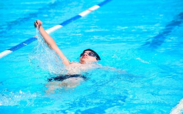 Atleta Cidadão realiza seletivas para equipes de rugby e natação