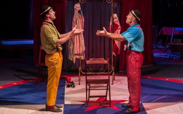 O projeto Domingo no Parque, que oferece espetáculos infantis semanalmente na Arena do Parque da Cidade, definiu a programação de agosto com muita palhaçaria, animais falantes, piratas, princesas e contação de histórias