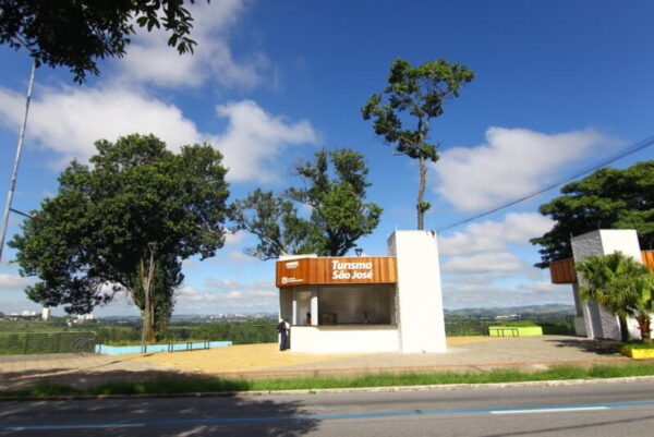 A empresa União Atitude Paulista venceu o leilão eletrônico aberto pela Prefeitura para concessão de uso e exploração comercial dos quiosques da Orla do Banhado, na região central de São José dos Campos.