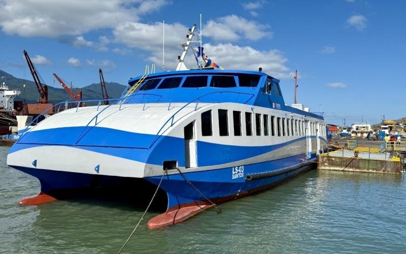 A travessia entre São Sebastião e Ilhabela passa a contar, a partir desta sexta-feira (1º), com uma nova lancha modernizada para o transporte de pedestres e ciclistas