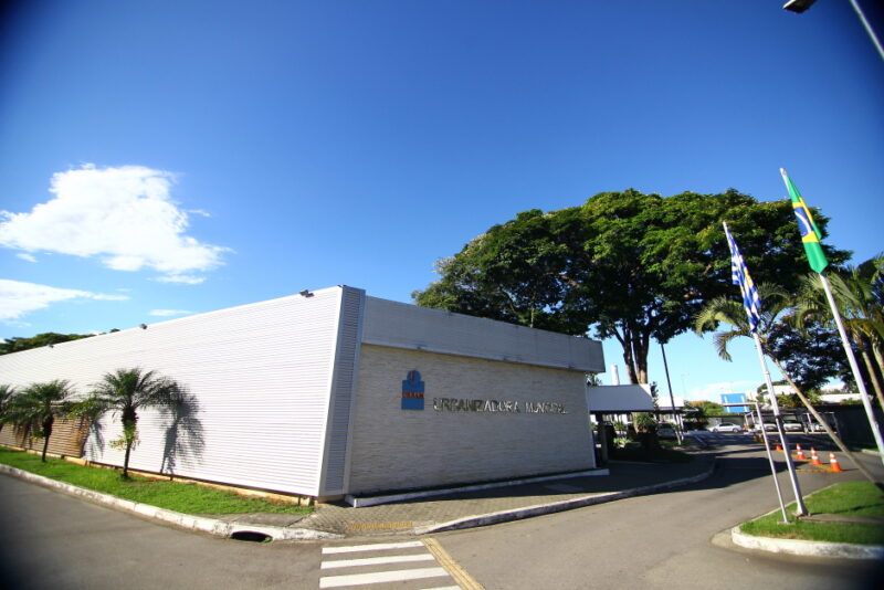 A Urbam (Urbanizadora Municipal) abrirá inscrições em concurso público para o cargo de eletricista de manutenção. As inscrições devem ser feitas das 8h do dia 18 de agosto até às 17h do dia 29 de agosto no site da empresa