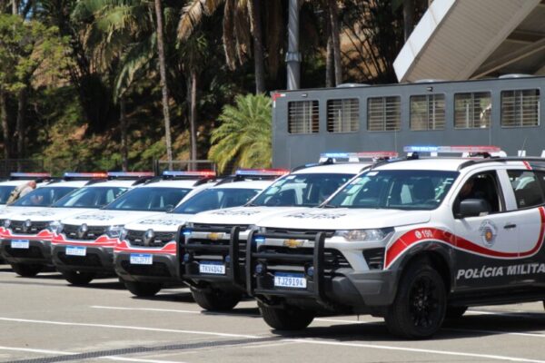 Foram entregues 22 novas viaturas à Polícia Militar para reforçar a segurança em toda a região do Vale do Paraíba, com investimento de R$ 3,3 mi