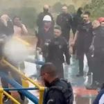 GCM usa spray de pimenta em protesto contra retirada de parquinho