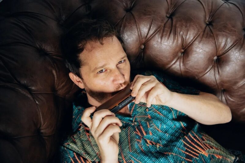 Gabriel já colaborou com cantores renomados como Beth Carvalho, Xande de Pilares, Chico Buarque, Djavan, Milton Nascimento e os instrumentistas Jacques Morelenbaun e Hermesto Pascal
