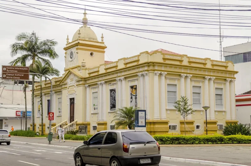 Museu Municipal fica no prédio da antiga Câmara