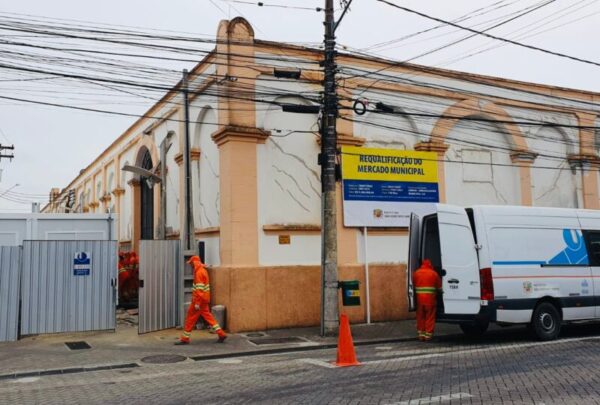 Prefeitura de São José dos Campos reiniciou a obra de requalificação das áreas comuns do Mercado Municipal