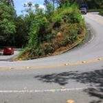 Rodovia Oswaldo Cruz passa por manutenção com pare e siga