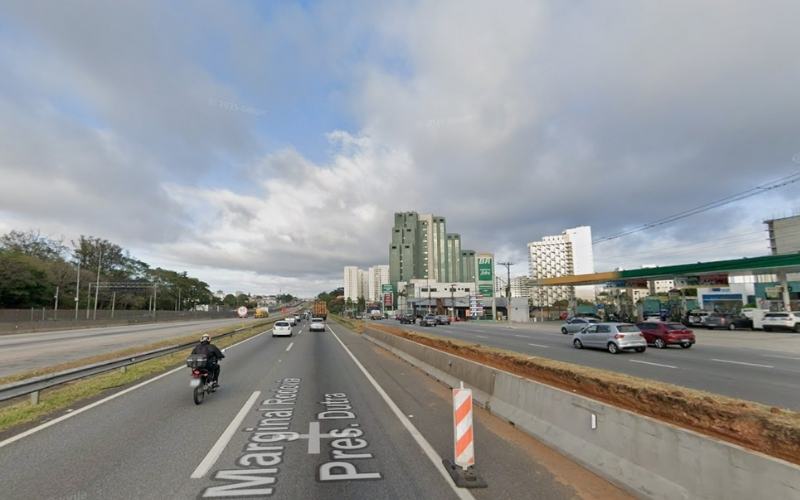 Rodovia Presidente Dutra na altura do km 148