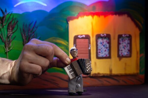 Teatro da Rua Eliza Sem Fronteiras chega a São Bento