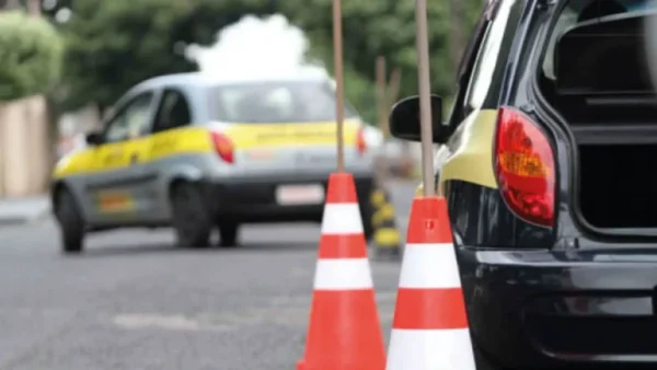 Governo propõe fim da obrigatoriedade de autoescola e promete CNH até 80% mais barata
