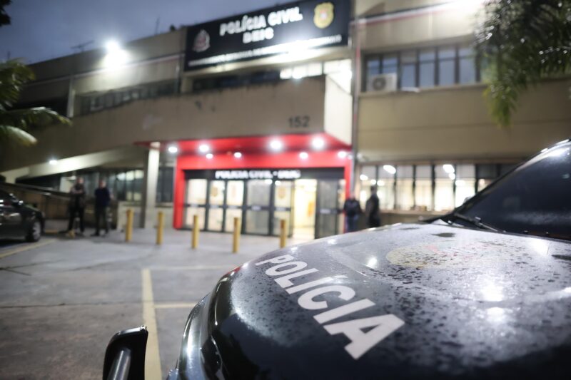 Operação contra bebidas adulteradas mobiliza 150 policiais em oito cidades; ação atinge São José dos Campos
