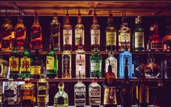 Lei pode apertar cerco contra bebidas adulteradas em São José dos Campos