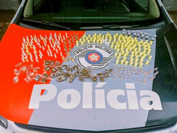 PM apreende mais de meio quilo de drogas em São José dos Campos