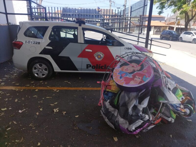 Polícia Militar soltura de balões em São José