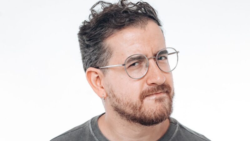 Afonso Padilha volta ao Teatro Colinas com novo show