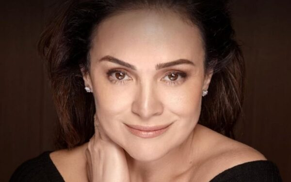 Gabriela Duarte lança autobiografia em São José dos Campos