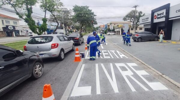 Prefeitura inicia projeto "Direita Livre" para melhorar o trânsito
