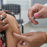 Vacinação Itinerante leva imunização à Feira dos Trilhos neste sábado em Jacareí