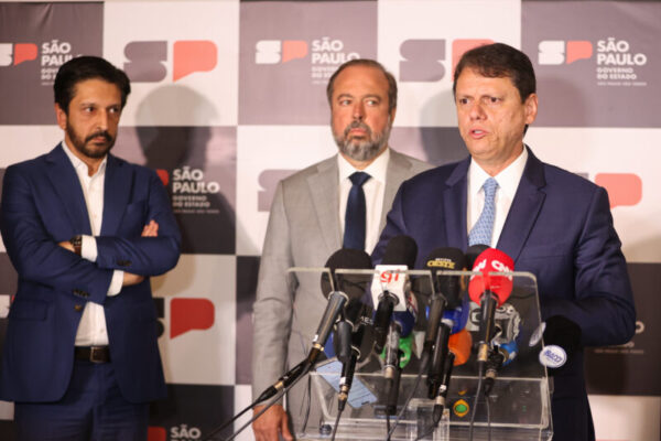 Governo de SP, União e Prefeitura pedem fim do contrato da Enel após falhas reiteradas no fornecimento de energia