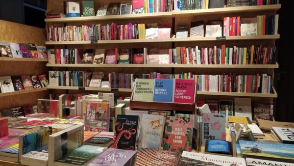 Livraria Mantiqueira inaugura nova loja em São José dos Campos e promove festival com Milton Hatoum, Daniel Munduruku e Jéssica Balbino