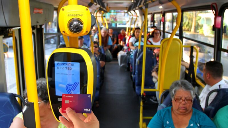 Transporte público de Jacareí passa a aceitar pagamento por cartão de crédito e débito na catraca