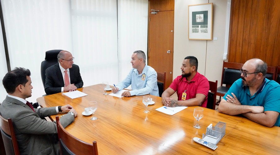 Avibras Sindicato cobra Alckmin e governo sinaliza contrato de R$ 900 milhões para tentar retomada