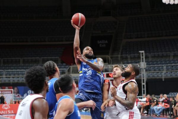 Mr.Moo São José Basketball cai de pé diante do Flamengo e se despede da Copa Super 8 nos segundos finais