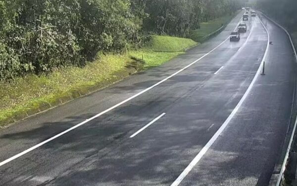 Serra Antiga da Tamoios é liberada após 12 horas fechada por risco de deslizamentos