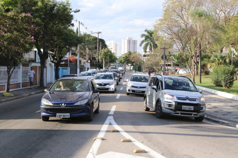 Não é Jacareí: a maioria das multas de trânsito vem de motoristas de fora da cidade