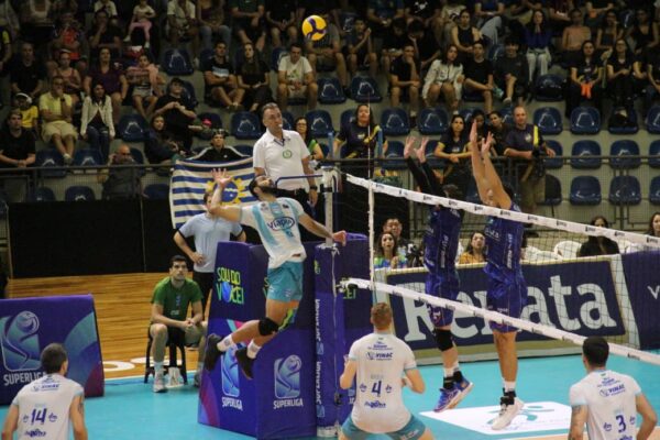 Viapol Vôlei São José recebe o Juiz de Fora em jogo decisivo pela Superliga masculina