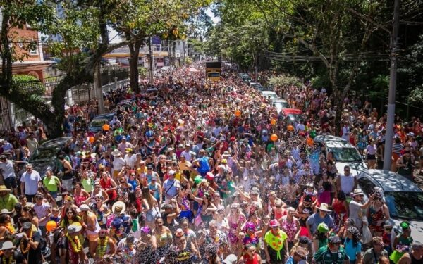 Bloco Galinha D’Angola puxa o Carnaval do Vicentina Aranha com programação gratuita em São José