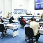 Câmara aprova empréstimo do BNDES e primeira votação de 2026 expõe eixo PT–PSD e base ampliada