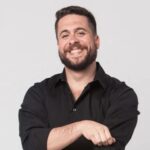 Fim de semana da risada: São José recebe maratona de stand-up, hipnose e humor direto da internet