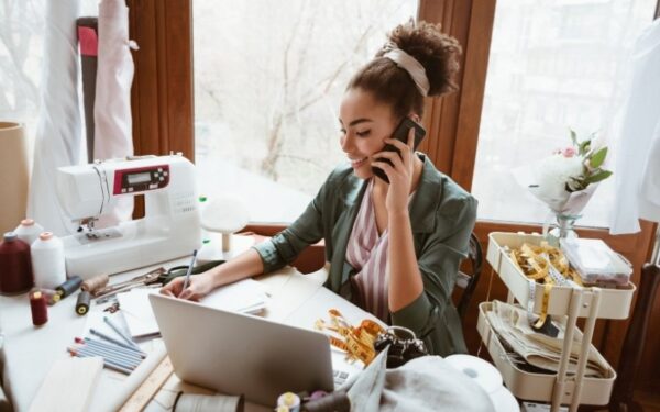 Qualifica SP abre inscrições para curso gratuito de empreendedorismo feminino pelo WhatsApp