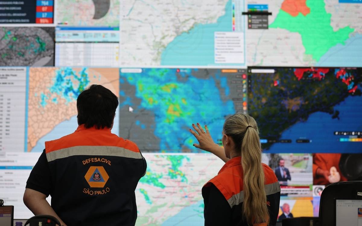 Defesa Civil emite alerta severo para chuvas intensas no litoral paulista