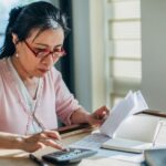 Mulheres passam a comandar o orçamento e redesenham dinâmica financeira dentro de casa