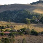 O SIR consiste em empreendimento imobiliário de lotes voltados ao lazer e uso residencial unifamiliar no perímetro rural com infraestrutura privada