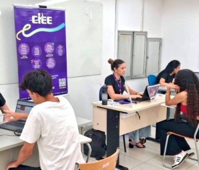 PAT e CIEE oferecem 429 vagas de estágio e de aprendizagem