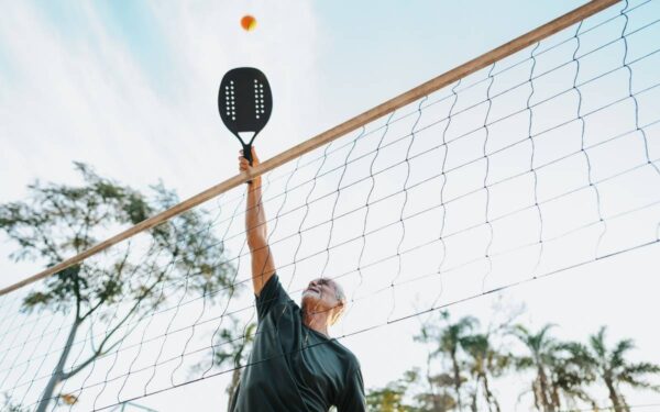 São José lança o primeiro campeonato municipal de beach tennis para atletas amadores. Torneio terá ranking da cidade, inscrições gratuitas e etapas em diferentes arenas. O esporte que virou febre nas areias agora ganha estrutura oficial.