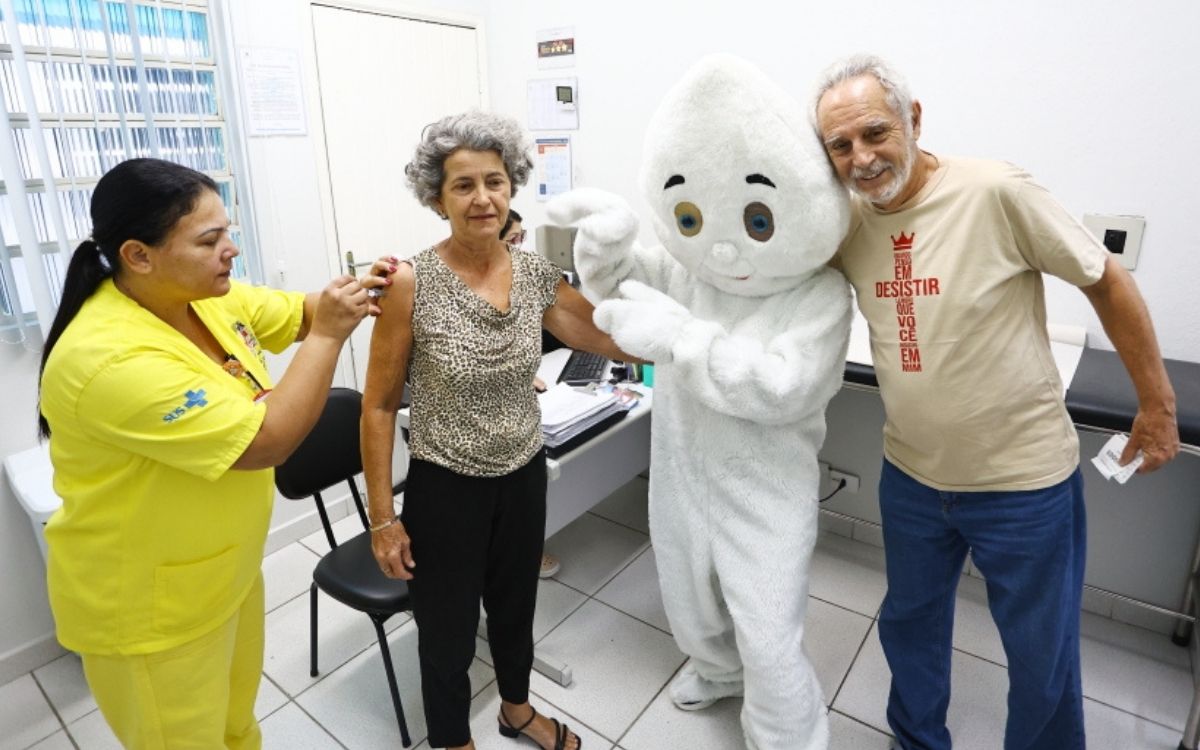 Vacinação contra gripe em São José dos Campos começa neste sábado com 22 postos abertos