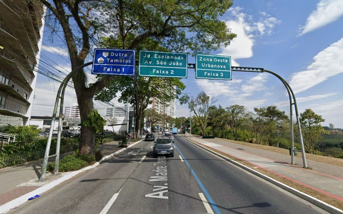 Avenida Madre Thereza tem interdição parcial no domingo para obras da Sabesp no centro de São José dos Campos