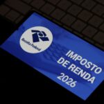Hoje é o último dia para entregar o Imposto de Renda 2026. Ainda faltam 1,5 milhão de declarações. Quem perder o prazo paga multa mínima de R$ 165,74.