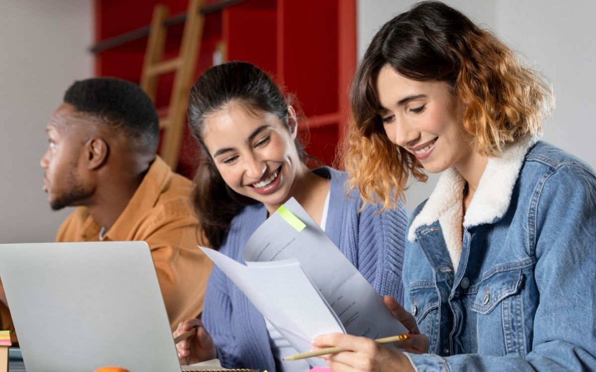 SINHORES abre 390 vagas em cursos, palestras e workshop gratuitos para profissionais de bares, restaurantes e hotéis em maio